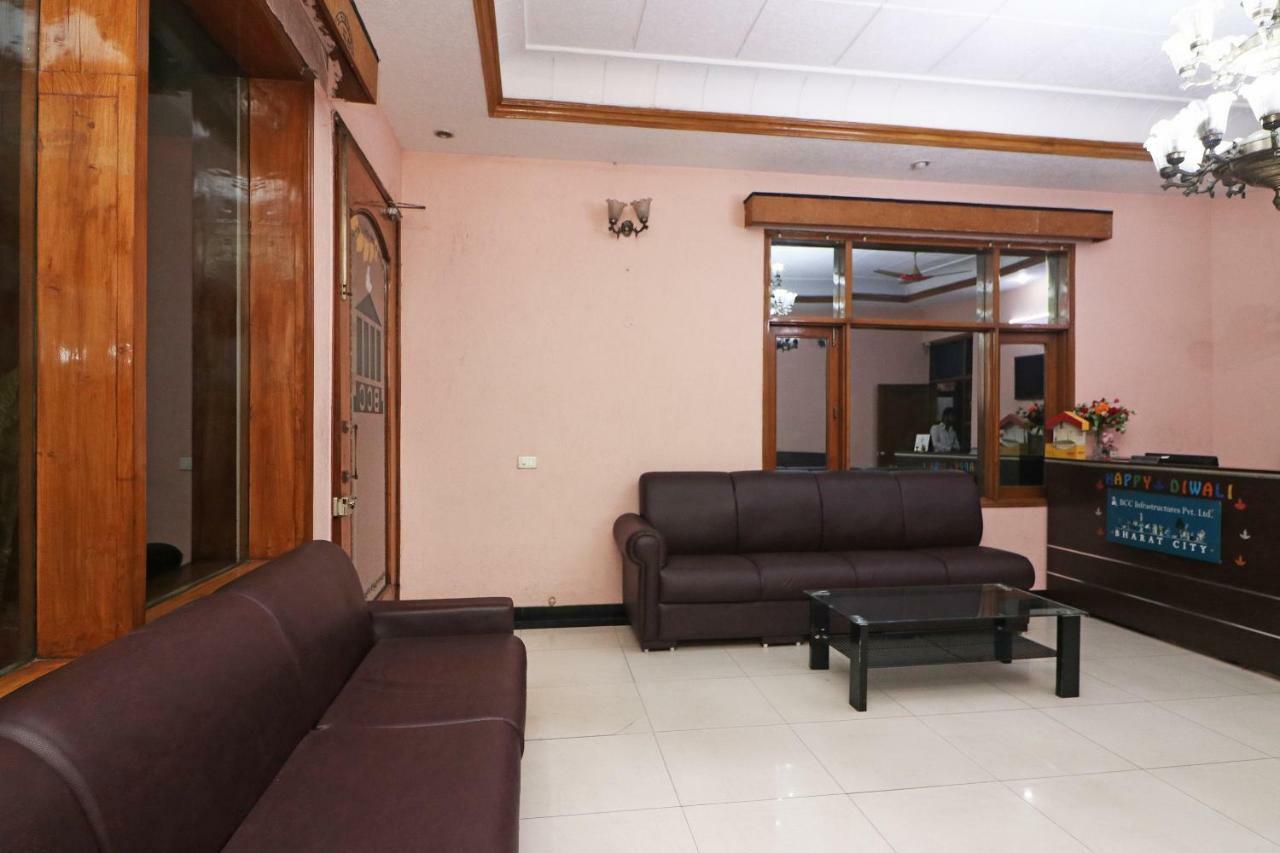 Oyo 24672 Bharat Guest House Dillí Exteriér fotografie