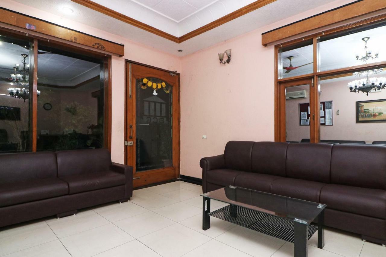 Oyo 24672 Bharat Guest House Dillí Exteriér fotografie