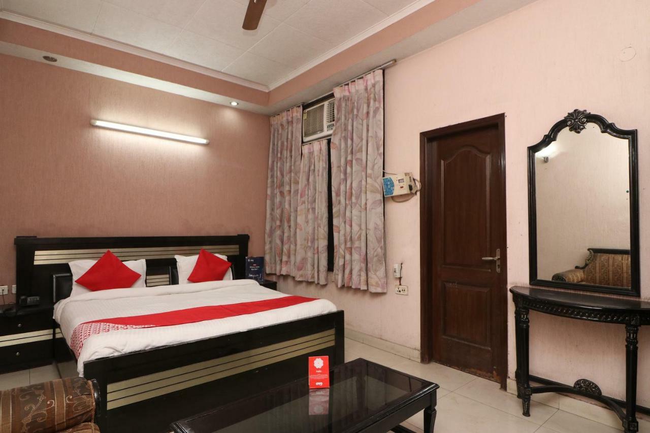 Oyo 24672 Bharat Guest House Dillí Exteriér fotografie